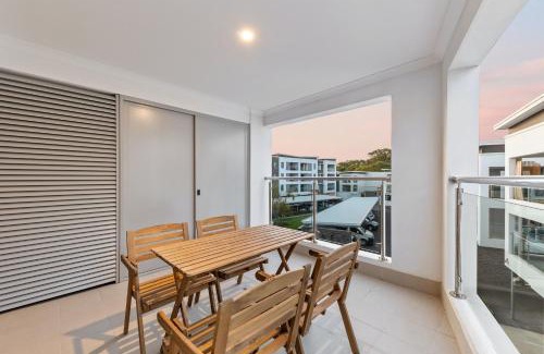 Rockingham Apartment | Discover Yaran Suites: Pet Friendly with Oceanfront Views