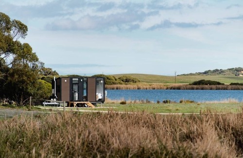 Bonney House | Yarli Tiny House Summ