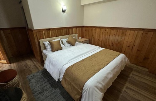 Namchi House | Relaxing Yarlung Tsangtar Homestay with Hot Tub Amenities