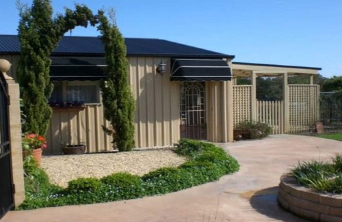 Bungwahl Cottage | Pet-Friendly Yarramin Park Farmstay with Ocean View
