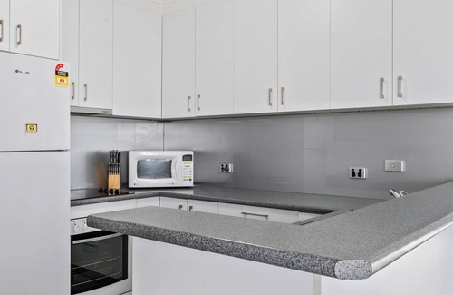 Mulwala Apartment | Yarrawonga Lakeside Apartment 44: Enjoy Lake Views & Pool