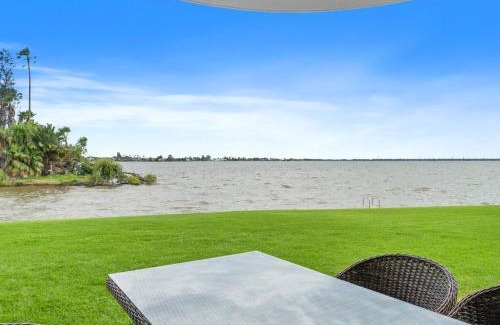 Mulwala Apartment | Exceptional Yarrawonga Lakeside Apartment with Pool Access