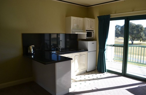 Mulwala Hotel | Experience Yarrawonga Mulwala Golf Club Resort & Spa