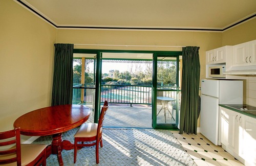 Mulwala Hotel | Experience Yarrawonga Mulwala Golf Club Resort & Spa