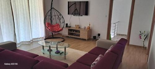 Hadzici Apartment | Modern Yas Apartment: Family-Friendly Comfort Awaits