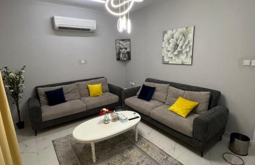 Al Ain Apartment | Yas Hotel Apartments: Family-Friendly Comfort Awaits