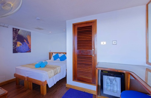 Male Boat Rental | Discover Yasawa Princess: Family-Friendly with Dining Options