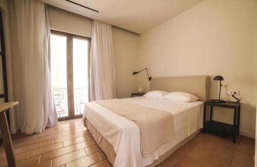 Argostoli Town Hotel | Stay at Yasemi: Highly Rated with Complimentary Breakfast