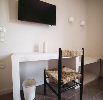 Argostoli Town Hotel | Stay at Yasemi: Highly Rated with Complimentary Breakfast