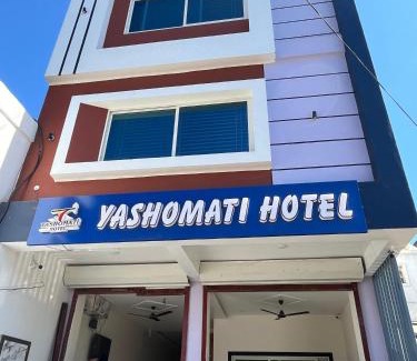 Maheshwar Hotel | Yashomati Hotel