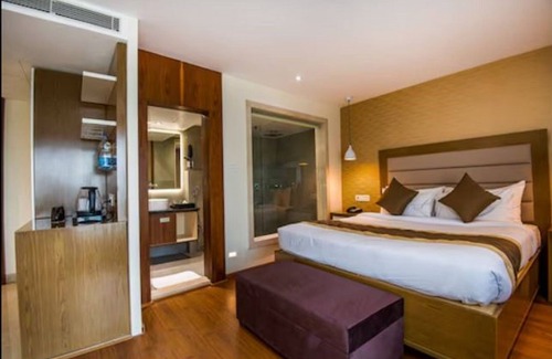 Siliguri Resort | Yashshree Imperial: Family-Friendly Stay with Delicious Dining