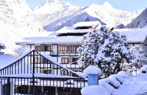 Lachung Hotel | Experience Comfort at Yashshree Lachung - Guest Rated 9/10
