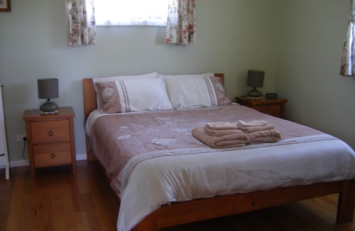 Brogo Cabin | Exceptional Yasuragi Cabin: Pet-Friendly Getaway Awaits