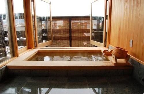 Hida Hotel | Yatsusankan: 5-Star Spa Retreat with Exceptional Reviews