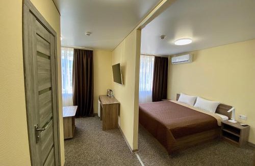 Sukhinovka Hotel | Yavir: Pet-Friendly Hotel with Great Amenities & High Ratings