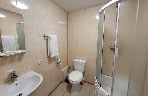 Sukhinovka Hotel | Yavir: Pet-Friendly Hotel with Great Amenities & High Ratings