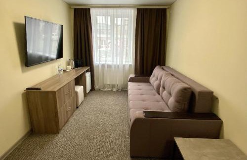 Sukhinovka Hotel | Yavir: Pet-Friendly Hotel with Great Amenities & High Ratings