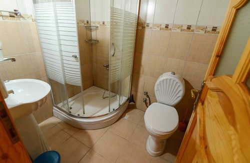 Adrasan Hotel | Beachfront Yavuz Motel Adrasan: Family-Friendly Retreat