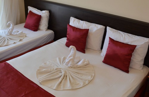Side Hotel | Yavuzhan Hotel: Family-Friendly Retreat with Ocean Views