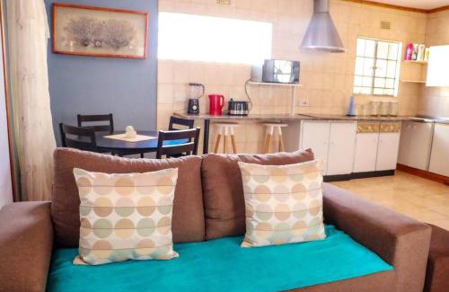 Kasane Apartment | Experience Yaxida's Warmth in a Family-Friendly Retreat