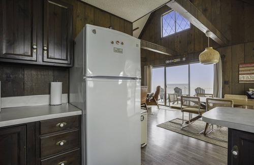 White River Township Cottage | Beachfront Cottage with Pool & Ocean Views at Lake Michigan
