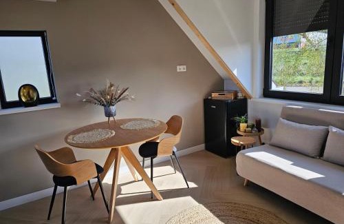Yerseke Bed & Breakfast | Elegant Ybizee Hotel: Spa, Dining & Family-Friendly Retreat