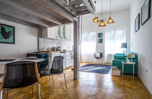Szekesfehervar Apartment | Top-Rated Ybl Apartment in City Center - Child Friendly Stay