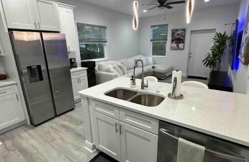 Ybor City House | Discover Ybor Oasis: Pet-Friendly Retreat with Spa & Hot Tub