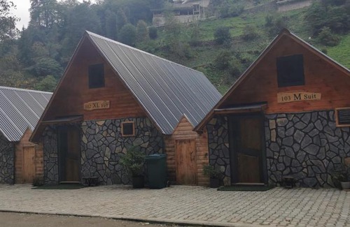 Cayirduzu House | Relax at Yeşil Doğa Bungalov - 4-Star with Hot Tub & Kitchen