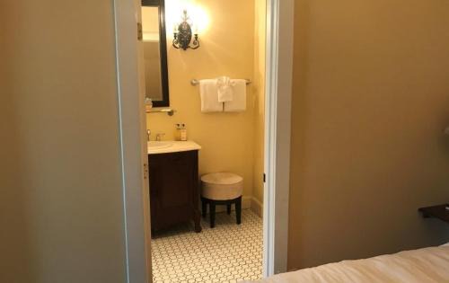 Branson Hotel | Ye Olde English Inn