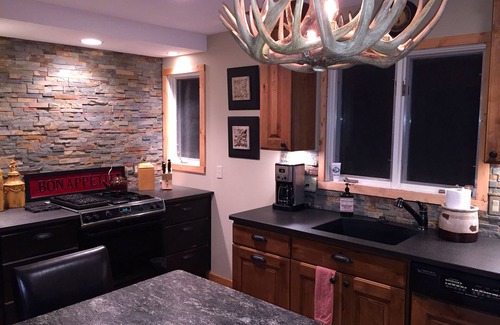 Harbor Springs House | Ideal Getaway Near Boyne Highlands & Nubs Nob with Pool