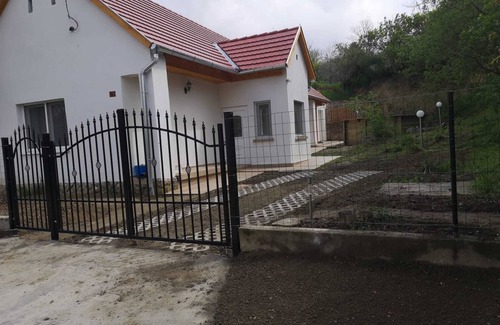 Dobrokoz House | Year-Round Holiday Home with Pool, Hot Tub & Pet-Friendly