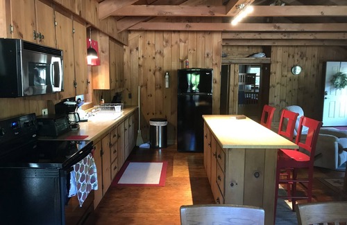 Middleton House | Year-Round Retreat with Lake Access and Incredible Reviews