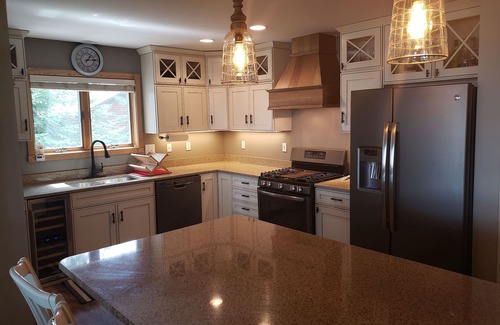 Walker House | Experience a Year-Round Lake Home on Sandy Beach