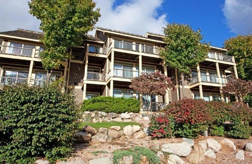 Bellaire House | Relaxing Getaway at Bellaire Vacation Resort Condos