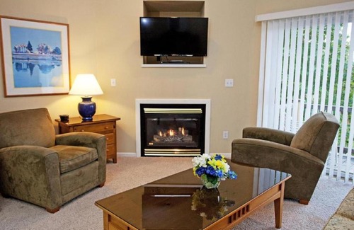Bellaire House | Relaxing Getaway at Bellaire Vacation Resort Condos