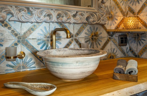 Somerset West House | Relaxing Ocean View at YEBO Boutique Guesthouse