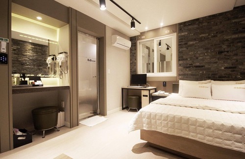 Yecheon Hotel | Stay at Yecheon B and B: Eco-Friendly Retreat with Breakfast