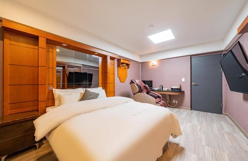 Yecheon Hotel | Eco-Friendly Yecheon Paradise Hotel with Family Amenities