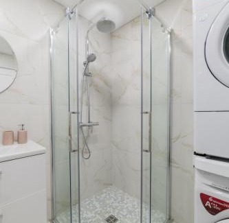 Siauliai Apartment | Inviting Yellow Apartment - Child Friendly & Rated 9.5/10