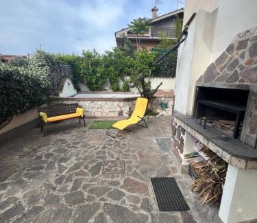 Ciampino Bed & Breakfast | Yellow House B&B