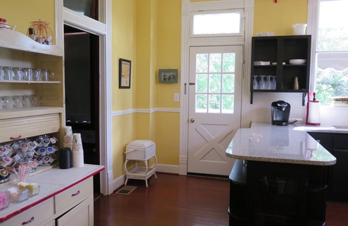 Salado Bed & Breakfast | Guest Rated: 9.8 at Yellow House Bed and Breakfast
