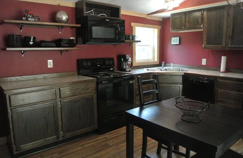 Robbinsville House | Yellow Mountain Rental: Ideal Base Near Dragon Appalachian Trail