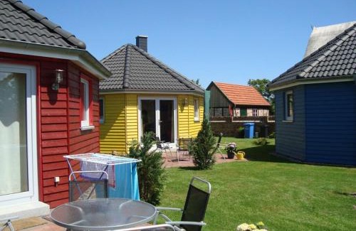 Boergerende-Rethwisch House | Discover Peter's Modern Retreat: Family-Friendly Comfort