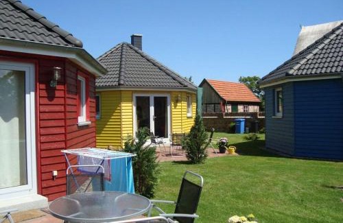 Boergerende-Rethwisch House | Discover Peter's Modern Retreat: Family-Friendly Comfort