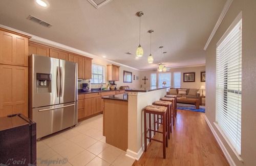 Canyon Lake House | Cozy Yellow Rose Cl 2459: Pet-Friendly Home with Kitchen