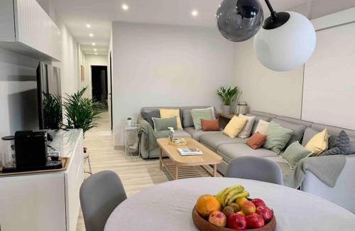 El Medano Apartment | Oceanfront Yellow Sail Médano: Rated 9.9, Family Friendly
