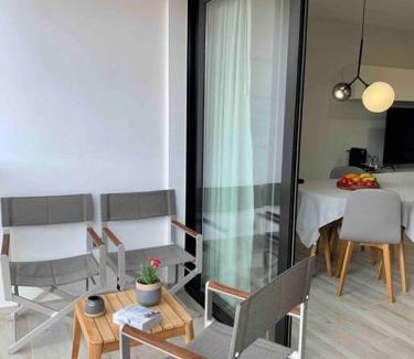 El Medano Apartment | Oceanfront Yellow Sail Médano: Rated 9.9, Family Friendly