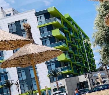 Mamaia-Sat Apartment | Exceptional Yellow Spot Apartment with Private Beach Access
