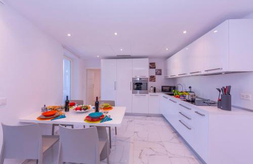 Ronco sopra Ascona Apartment | Family-Friendly Stay at Yellow View Apartment - Rated 9.3